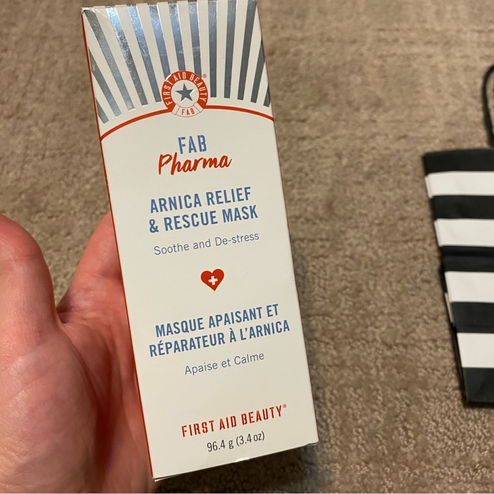 New ~ {Sephora} Beauty Bundle | Lipsticks, SPF, Face Mask, Concealer - Picture 7 of 15